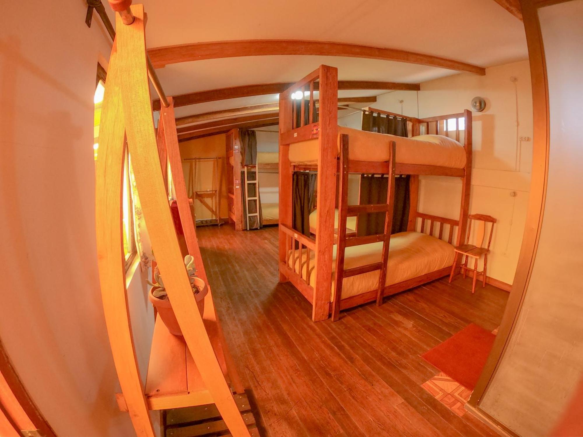 Anata Hostal Ла-Пас Экстерьер фото